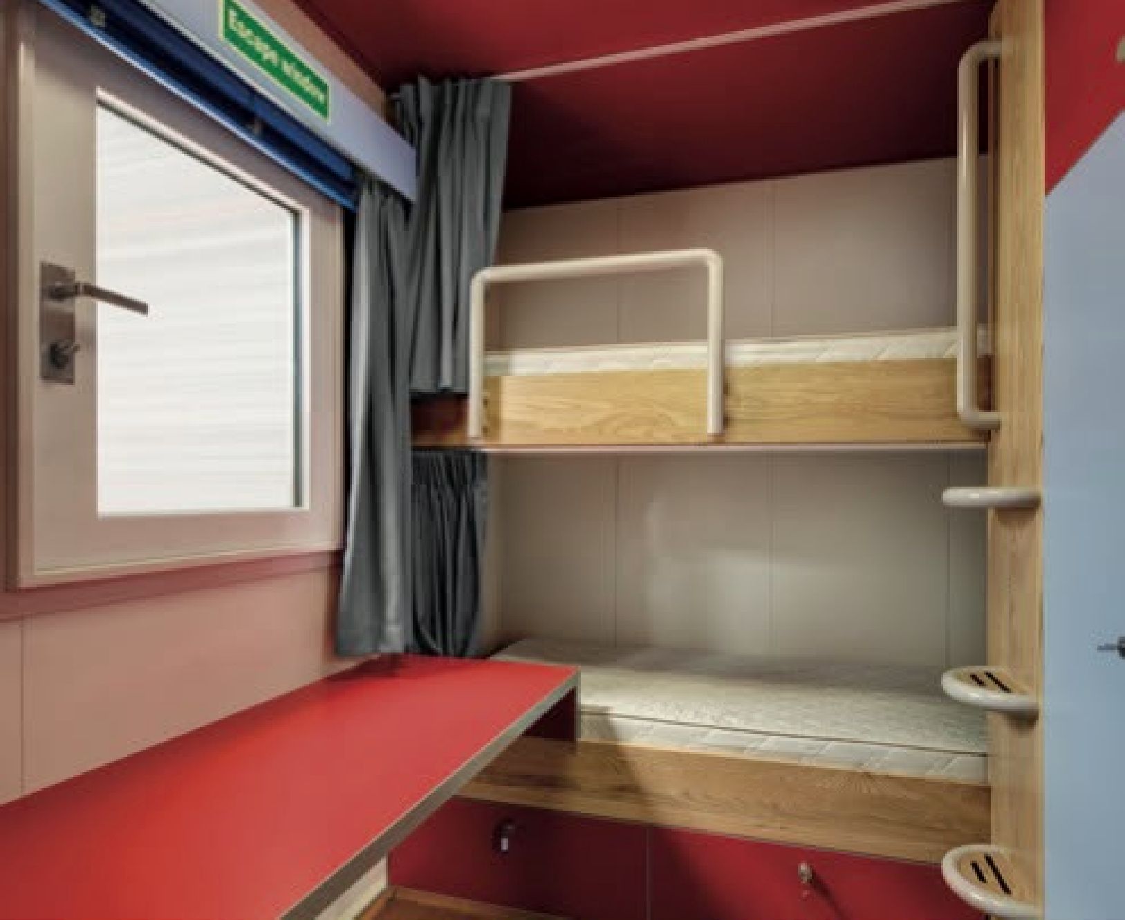 Refurbished cabin on ADNOC S-06